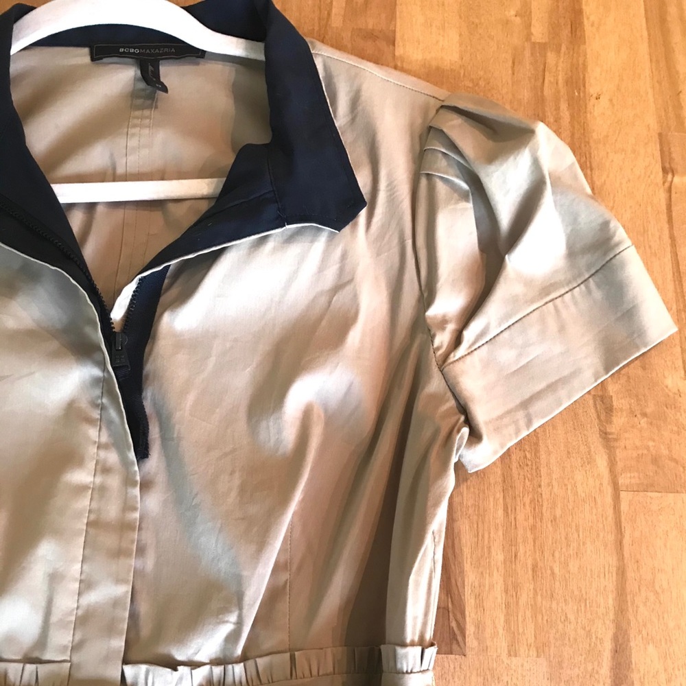 COPY - BCBG mini dress with branded belt, zip and pockets - Picture 2 of 10